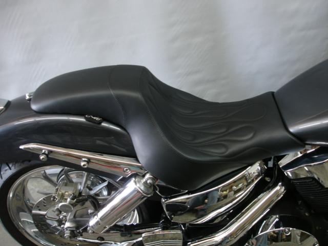 C&C Motorcycle Seats - Fast Back - VTX 1300 C‏